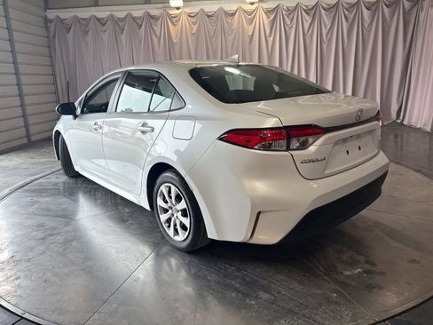 Used 2024 Toyota Corolla LE image 7