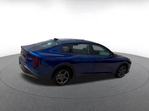 Used 2025 Kia K4 FWD image 14