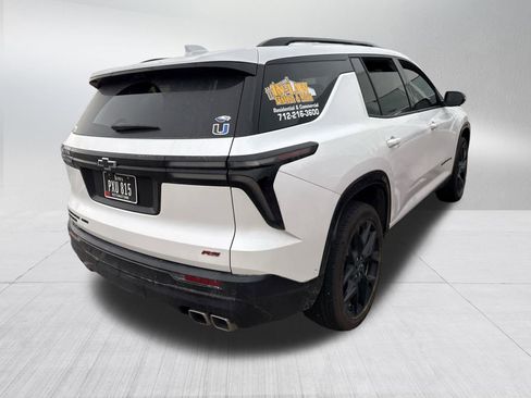 Used 2025 Chevrolet Traverse RS image 6