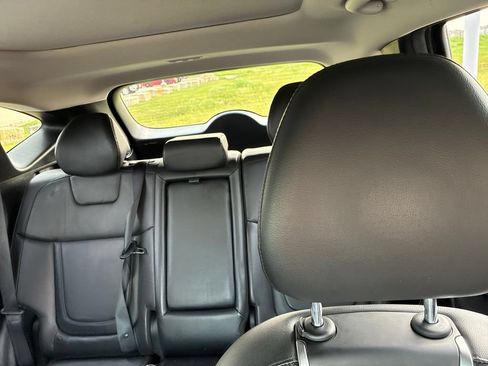 Used 2022 Hyundai Tucson Limited AWD/4WD image 6