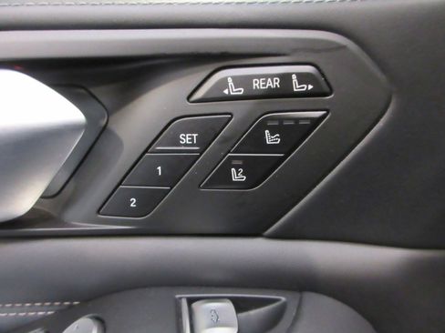 Used 2020 BMW X7 M50i image 27