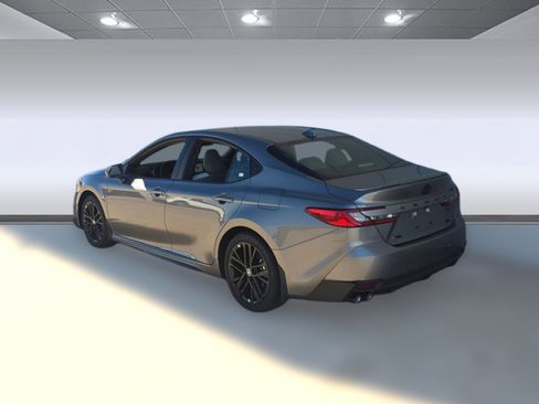 New 2026 Toyota Camry SE image 3