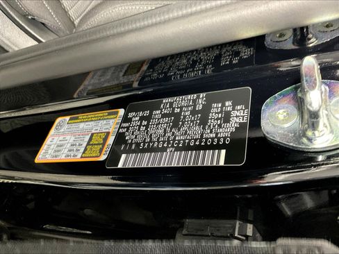 Certified 2026 Kia Sorento LX FWD image 19