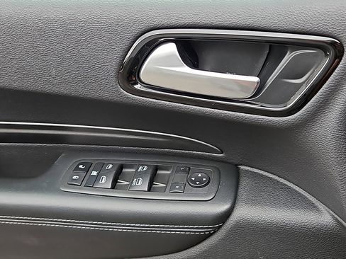 Used 2022 Dodge Durango SXT w/ Blacktop Package image 19