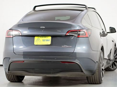 Used 2021 Tesla Model Y Performance image 5