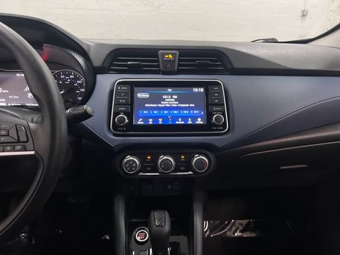 Used 2024 Nissan Versa SV FWD image 20