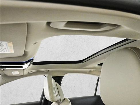 Used 2025 Mercedes-Benz E 450 4MATIC Sedan image 17