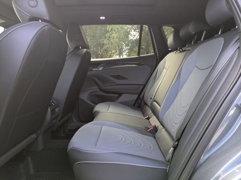 New 2026 Volkswagen Tiguan SE R-Line FWD image 14