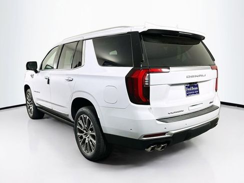 Used 2026 GMC Yukon Denali w/ Denali Reserve Package AWD/4WD image 4