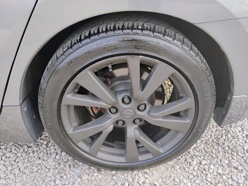 Used 2017 Nissan Maxima 3.5 SL FWD image 7