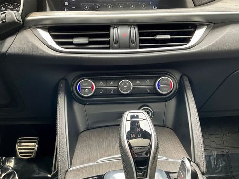 Used 2023 Alfa Romeo Stelvio Ti w/ Active Assist Plus Package AWD/4WD image 15