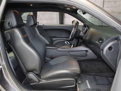 Used 2015 Dodge Challenger R/T Scat Pack image 39