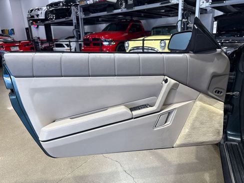 Used 1993 Cadillac Allante image 92