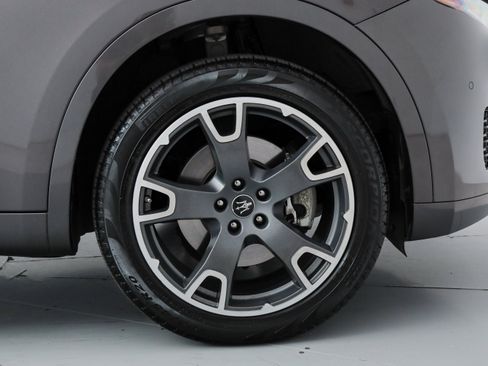 Certified 2023 Maserati Levante GT AWD/4WD image 23