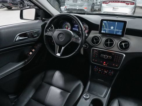 Used 2015 Mercedes-Benz GLA 250 4MATIC image 11