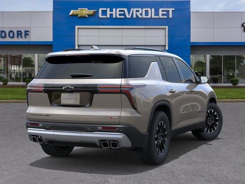 New 2026 Chevrolet Traverse Z71 w/ Enhanced Driving Package image 5