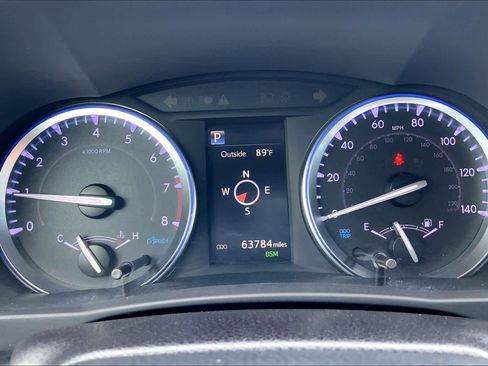 Used 2019 Toyota Highlander Limited Platinum image 25