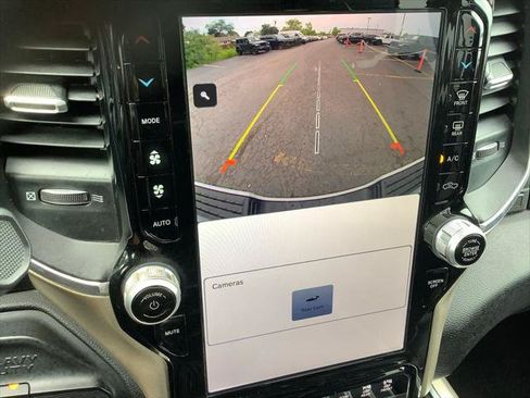 Certified 2024 RAM 2500 Laramie AWD/4WD image 39