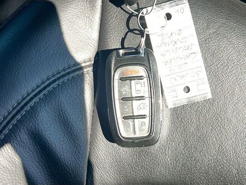 Used 2019 Chrysler Pacifica Touring-L Plus w/ S Appearance Package image 32