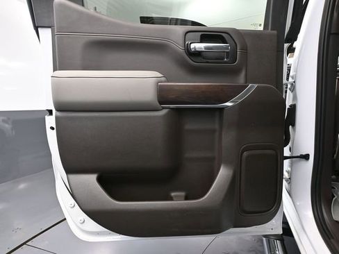 Used 2019 GMC Sierra 1500 SLT w/ SLT Premium Package image 44