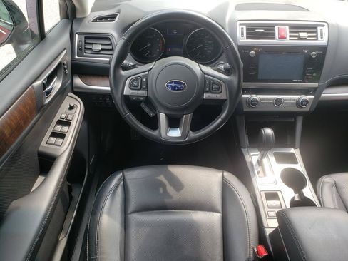 Used 2017 Subaru Outback 2.5i Limited AWD/4WD image 14