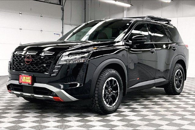 New 2026 Nissan Pathfinder Rock Creek w/ Rock Creek Premium Package AWD/4WD image 2