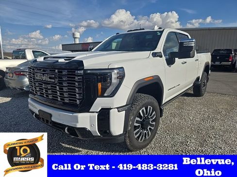 Used 2025 GMC Sierra 3500 Denali Ultimate image 1
