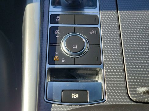 Used 2021 Land Rover Range Rover Sport HST image 36