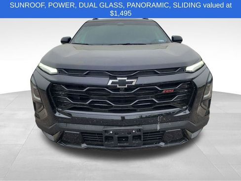 Used 2026 Chevrolet Equinox RS image 2