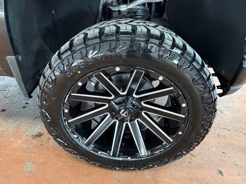 Used 2019 Chevrolet Silverado 1500 LT Trail Boss w/ Convenience Package AWD/4WD image 8