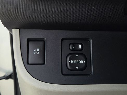 Used 2012 Scion iQ w/ Rear Speaker Pkg FWD image 31