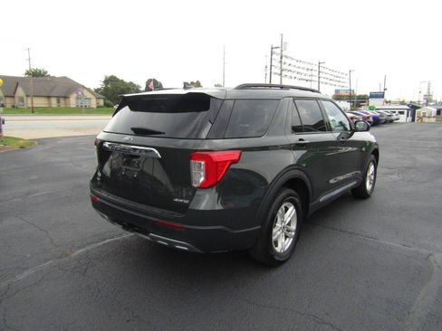 Used 2023 Ford Explorer XLT w/ Equipment Group 202A AWD/4WD image 9