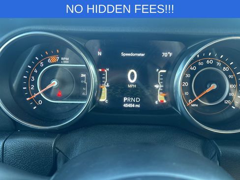 Used 2020 Jeep Wrangler Unlimited Sahara AWD/4WD image 31