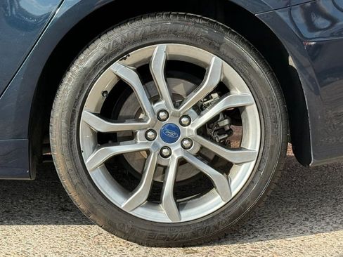 Used 2020 Ford Fusion SEL FWD image 28
