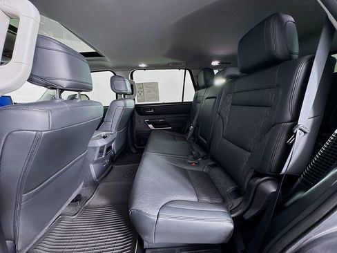 Used 2023 Toyota Sequoia Limited image 23