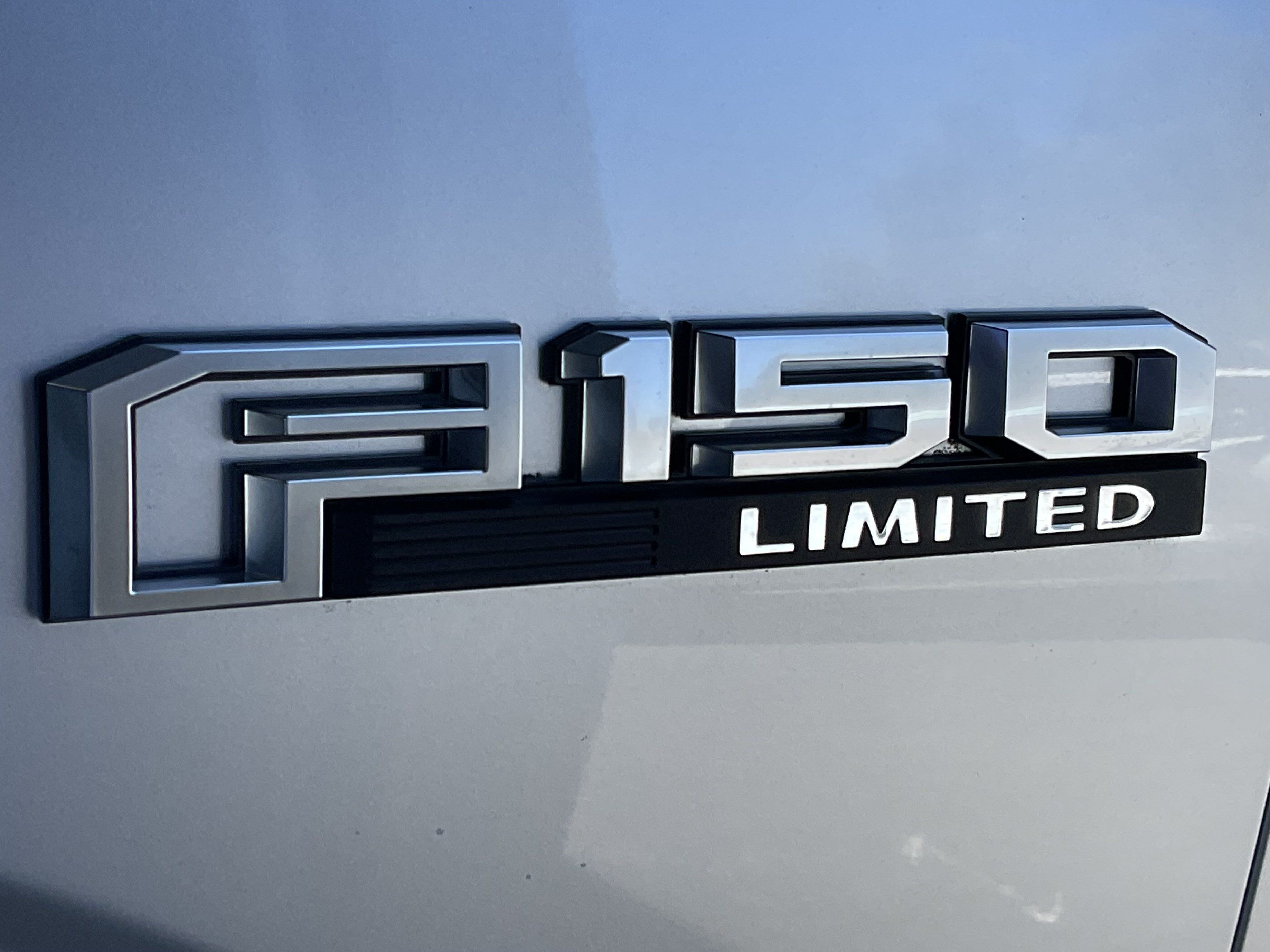 Used 2019 Ford F150 Limited AWD/4WD image 7