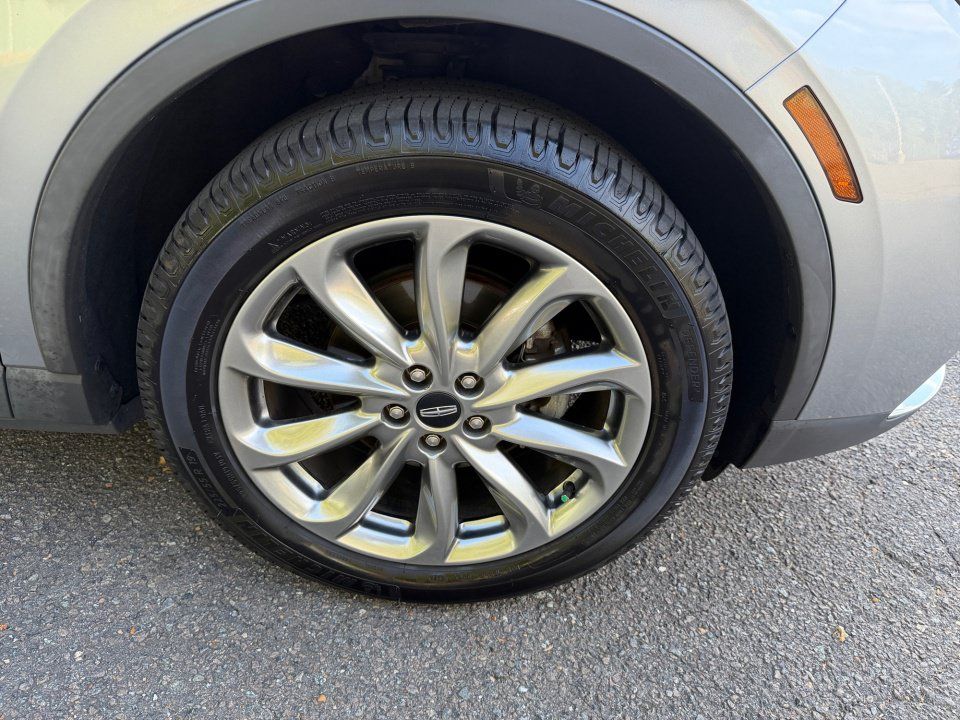 Used 2022 Lincoln Corsair FWD w/ Premium Package image 29