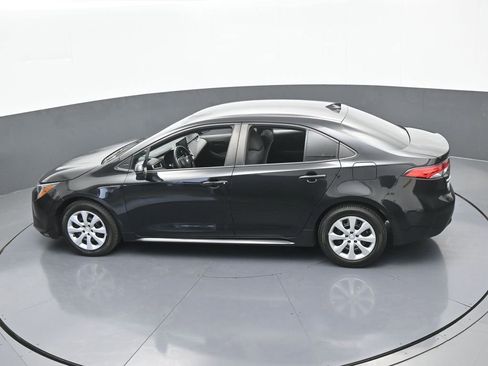 Used 2022 Toyota Corolla LE image 42