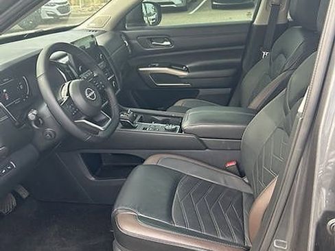 Certified 2025 Nissan Pathfinder Platinum w/ Cargo Package image 16