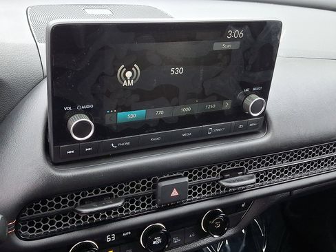 Used 2024 Honda HR-V Sport image 17