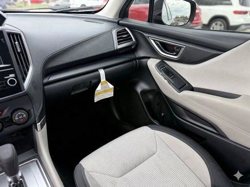 Used 2023 Subaru Forester AWD/4WD image 18