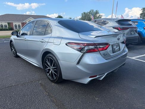 Used 2023 Toyota Camry SE w/ Convenience Package FWD image 7