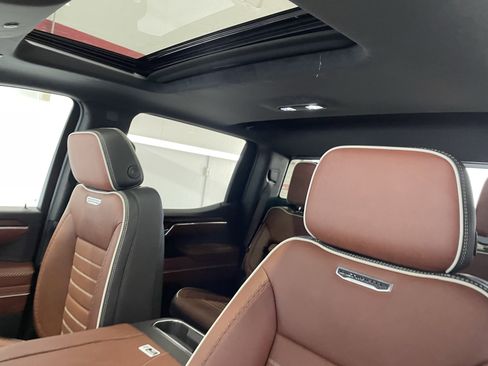 New 2026 GMC Sierra 1500 Denali Ultimate AWD/4WD image 12