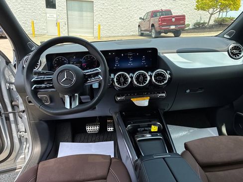 Used 2026 Mercedes-Benz GLA 250 4MATIC image 12