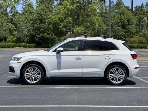 Used 2018 Audi Q5 2.0T Premium Plus w/ Premium Plus Package AWD/4WD image 4