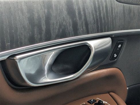 Certified 2022 Volvo XC90 T6 Inscription image 36