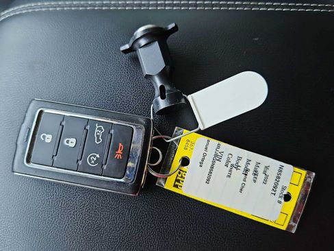 Used 2022 Jeep Grand Cherokee L Limited w/ Black Appearance Package RWD image 24