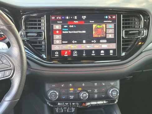 Used 2025 Dodge Durango GT AWD/4WD image 14