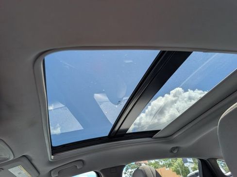 Used 2024 Chevrolet Malibu LT FWD image 16