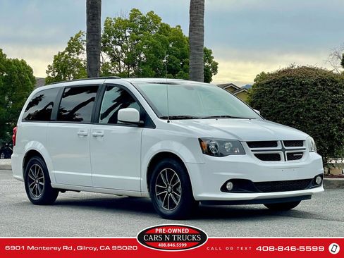 Used 2019 Dodge Grand Caravan GT image 3